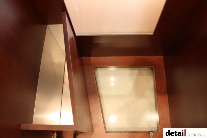 Indoor furniture base detail - port manteau store and umbrellas - Εσωτερική λεπτομέρεια βάσεως επίπλου - port mandeau και για αποθήκευση ομπρελών